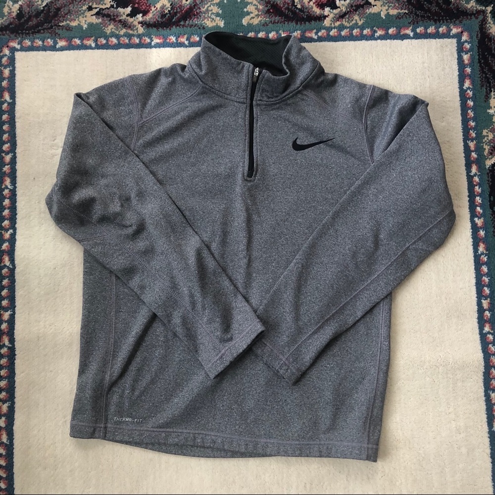 Nike therma fit quarter zip pullover
